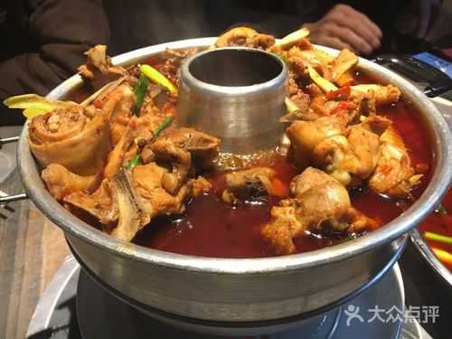湖北郭场火锅鸡是如何做的,土火锅是哪里的特色火锅-第2张图片-厨房小当家 湖北郭场火锅鸡是如何做的,土火锅是哪里的特色火锅-第2张图片-厨房小当家