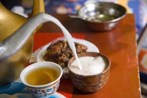 酥油茶是哪里的特产(酥油茶是哪个民族的)-第1张图片-厨房小当家 酥油茶是哪里的特产(酥油茶是哪个民族的)-第1张图片-厨房小当家