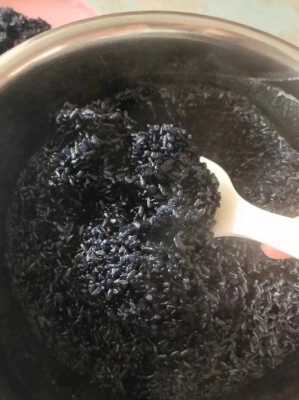 乌米饭是那里的特产,乌米饭是哪里的特产美食-第1张图片-厨房小当家 乌米饭是那里的特产,乌米饭是哪里的特产美食-第1张图片-厨房小当家