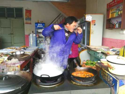 开餐馆怎么样（乡镇开饭店利弊）-第2张图片-厨房小当家