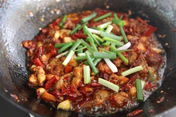 辣子鸡是哪里的,贵州辣子鸡哪里最正宗地址-第3张图片-厨房小当家 辣子鸡是哪里的,贵州辣子鸡哪里最正宗地址-第3张图片-厨房小当家