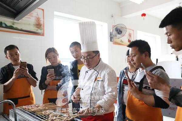 学餐饮怎么样(学餐饮怎么样才能赚钱)-第3张图片-厨房小当家 学餐饮怎么样(学餐饮怎么样才能赚钱)-第3张图片-厨房小当家