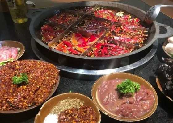 重庆哪里火锅好吃（重庆洪崖洞火锅排名前十强）-第2张图片-厨房小当家