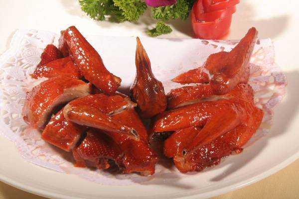 脆皮鸡饭利润怎么样(脆皮乳鸽店的利润)-第2张图片-厨房小当家 脆皮鸡饭利润怎么样(脆皮乳鸽店的利润)-第2张图片-厨房小当家