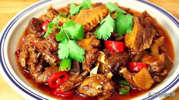 啤酒鸭是哪里的菜(鸭肉梨是什么)-第2张图片-厨房小当家 啤酒鸭是哪里的菜(鸭肉梨是什么)-第2张图片-厨房小当家