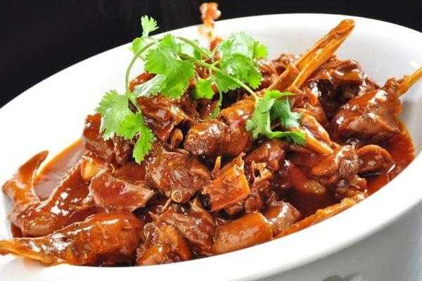 啤酒鸭是哪里的菜(鸭肉梨是什么)-第3张图片-厨房小当家 啤酒鸭是哪里的菜(鸭肉梨是什么)-第3张图片-厨房小当家