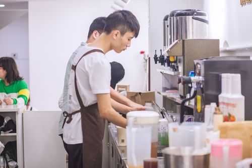 如何运营奶茶店,怎么样经营一家奶茶店呢-第1张图片-厨房小当家 如何运营奶茶店,怎么样经营一家奶茶店呢-第1张图片-厨房小当家