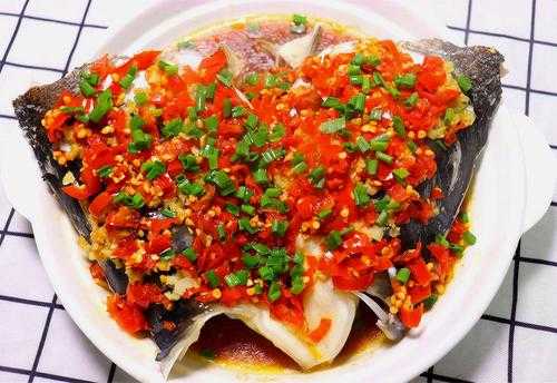 剁椒鱼头是哪里的菜(剁椒鱼头是哪里的菜系)-第2张图片-厨房小当家 剁椒鱼头是哪里的菜(剁椒鱼头是哪里的菜系)-第2张图片-厨房小当家