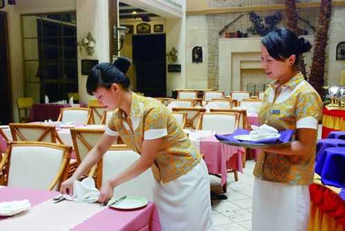 餐厅服务员怎么样(餐厅服务员怎么样给给顾客带来体验)-第3张图片-厨房小当家 餐厅服务员怎么样(餐厅服务员怎么样给给顾客带来体验)-第3张图片-厨房小当家