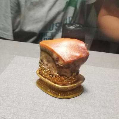 台北故宫博物院里的那块“东坡肉”是什么材质的,东坡肉出自哪里?-第2张图片-厨房小当家 台北故宫博物院里的那块“东坡肉”是什么材质的,东坡肉出自哪里?-第2张图片-厨房小当家