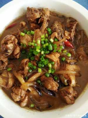 小鸡炖蘑菇是哪里的菜(小鸡炖蘑菇是什么菜)-第3张图片-厨房小当家 小鸡炖蘑菇是哪里的菜(小鸡炖蘑菇是什么菜)-第3张图片-厨房小当家
