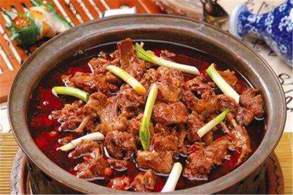 狗肉哪里最好吃(狗肉买前腿还是后腿好)-第3张图片-厨房小当家 狗肉哪里最好吃(狗肉买前腿还是后腿好)-第3张图片-厨房小当家