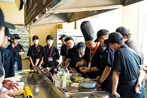 哪里学韩餐(厨师学徒怎么才能快点出师)-第3张图片-厨房小当家 哪里学韩餐(厨师学徒怎么才能快点出师)-第3张图片-厨房小当家