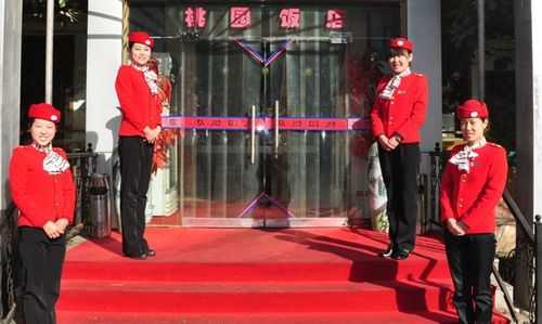 去饭店作迎宾好不好,餐厅迎宾怎么样好看吗-第3张图片-厨房小当家