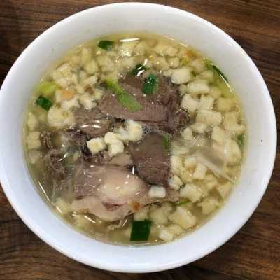 羊肉泡馍是哪里的菜（羊肉泡馍是什么菜）-第2张图片-厨房小当家
