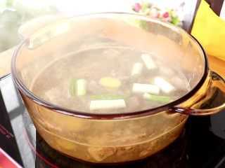 开羊肉汤怎么样（开羊肉汤馆的步骤流程）-第1张图片-厨房小当家