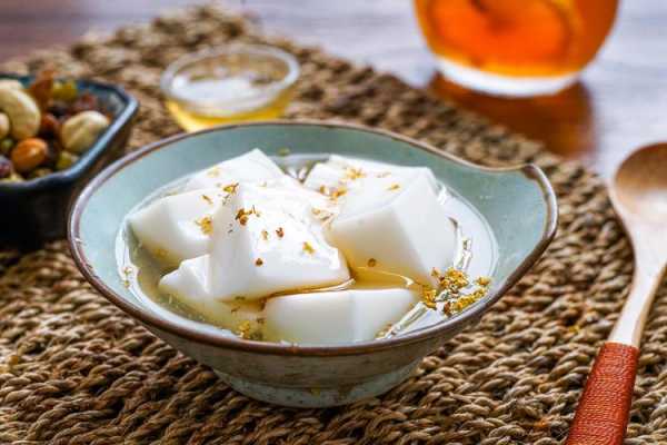 杏仁豆腐是哪里的(杏仁豆腐最正宗的做法)-第3张图片-厨房小当家 杏仁豆腐是哪里的(杏仁豆腐最正宗的做法)-第3张图片-厨房小当家