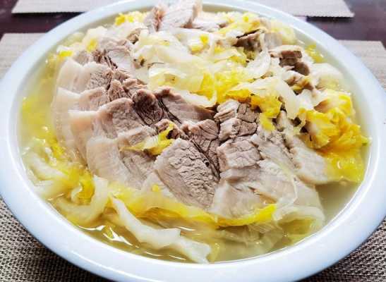酸菜白肉是哪里的菜(酸菜下白肉什么意思)-第1张图片-厨房小当家 酸菜白肉是哪里的菜(酸菜下白肉什么意思)-第1张图片-厨房小当家