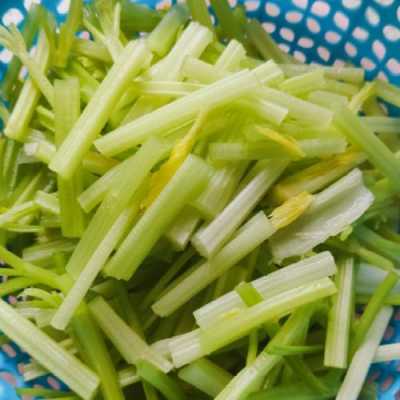 芹菜哪里的好(芹菜哪里的好吃)-第2张图片-厨房小当家 芹菜哪里的好(芹菜哪里的好吃)-第2张图片-厨房小当家