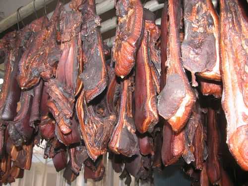四川腊肉哪里最正宗(四川那个地方的腊肉最好吃)-第2张图片-厨房小当家 四川腊肉哪里最正宗(四川那个地方的腊肉最好吃)-第2张图片-厨房小当家