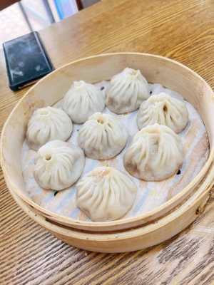 杭州正宗小笼包在哪里（杭州正宗小笼包在哪里吃）-第1张图片-厨房小当家