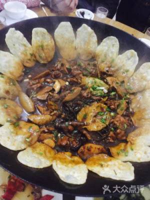地锅鸡出自哪里,徐州老家地锅鸡在哪里吃-第1张图片-厨房小当家 地锅鸡出自哪里,徐州老家地锅鸡在哪里吃-第1张图片-厨房小当家