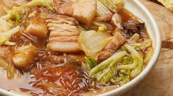 猪肉炖粉条是哪里的菜(白菜猪肉粉条起源)-第1张图片-厨房小当家 猪肉炖粉条是哪里的菜(白菜猪肉粉条起源)-第1张图片-厨房小当家