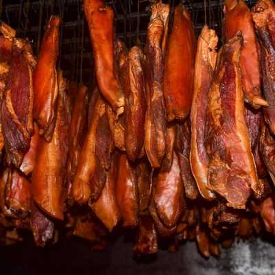 烟熏肉哪里（烟熏肉哪里的最正宗）-第2张图片-厨房小当家