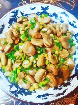 葱油蚕豆哪里(上海葱油炒蚕豆的家常做法)-第2张图片-厨房小当家 葱油蚕豆哪里(上海葱油炒蚕豆的家常做法)-第2张图片-厨房小当家