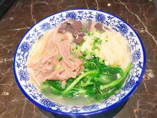 高汤在哪里（羊肉面哪里最出名）-第2张图片-厨房小当家