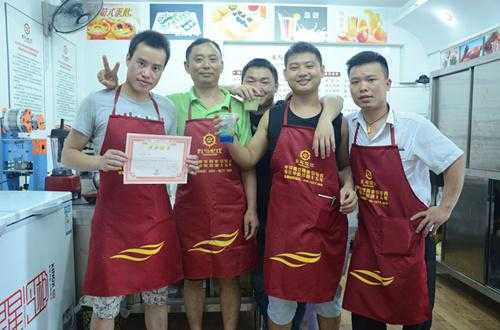 餐饮培训行业怎么样(味湘全餐饮培训机构靠谱吗)-第1张图片-厨房小当家 餐饮培训行业怎么样(味湘全餐饮培训机构靠谱吗)-第1张图片-厨房小当家