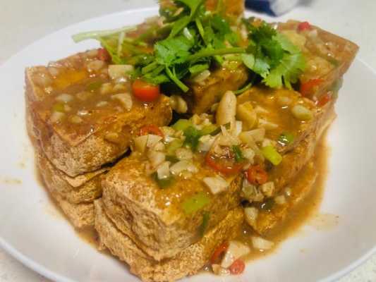 100克臭豆腐有几块,哪里臭豆腐块最好吃-第3张图片-厨房小当家 100克臭豆腐有几块,哪里臭豆腐块最好吃-第3张图片-厨房小当家