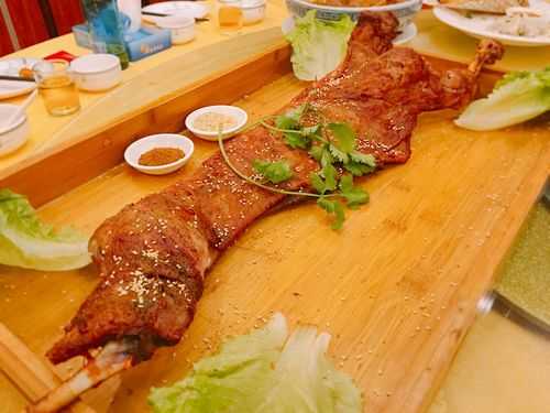 吃过羊肉的朋友,请推荐一下哪里的羊肉最好吃,厦门烤全羊哪里好吃-第1张图片-厨房小当家 吃过羊肉的朋友,请推荐一下哪里的羊肉最好吃,厦门烤全羊哪里好吃-第1张图片-厨房小当家