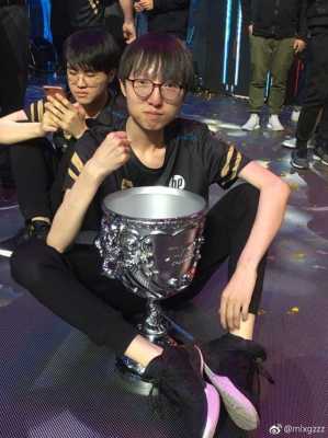 lol麻辣香锅拿过几次s赛冠军,赛记麻辣香锅开业-第3张图片-厨房小当家 lol麻辣香锅拿过几次s赛冠军,赛记麻辣香锅开业-第3张图片-厨房小当家
