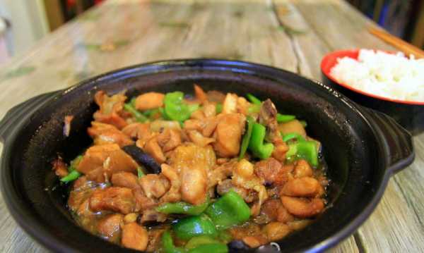 黄焖鸡饭是哪里的(黄焖鸡饭是哪里的特产)-第2张图片-厨房小当家 黄焖鸡饭是哪里的(黄焖鸡饭是哪里的特产)-第2张图片-厨房小当家
