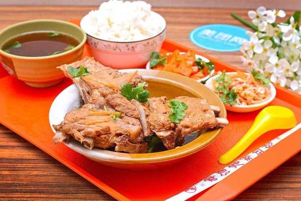 排骨米饭是哪里的(排骨米饭只有青岛有吗)-第1张图片-厨房小当家 排骨米饭是哪里的(排骨米饭只有青岛有吗)-第1张图片-厨房小当家
