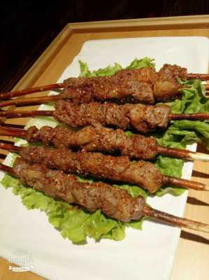 烤羊肉哪里的肉好（羊肉串哪里的肉烤出来好吃）-第1张图片-厨房小当家