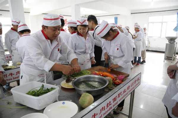 正宗兰州拉面培训班,兰州哪里学兰州拉面好-第3张图片-厨房小当家 正宗兰州拉面培训班,兰州哪里学兰州拉面好-第3张图片-厨房小当家