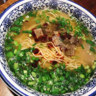 哪里牛肉面最好吃(兰州老街哪家牛肉面好吃)-第1张图片-厨房小当家 哪里牛肉面最好吃(兰州老街哪家牛肉面好吃)-第1张图片-厨房小当家