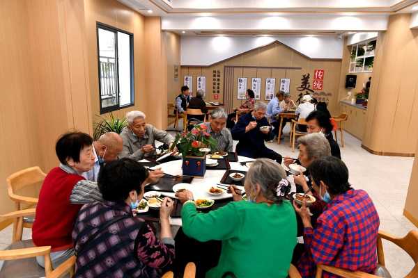 老龄餐厅怎么样(老龄餐厅怎么样好做吗)-第1张图片-厨房小当家 老龄餐厅怎么样(老龄餐厅怎么样好做吗)-第1张图片-厨房小当家