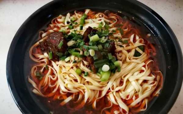 成都哪里吃的好（四川成都吃米饭还是面条）-第1张图片-厨房小当家