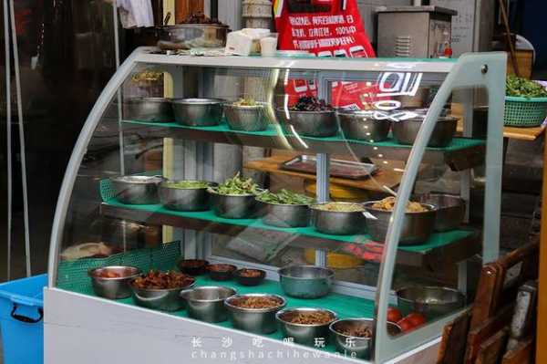 凉菜店开店怎么样(摆个凉菜摊需要投资多少)-第3张图片-厨房小当家 凉菜店开店怎么样(摆个凉菜摊需要投资多少)-第3张图片-厨房小当家