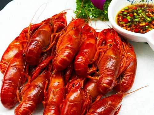 龙虾吃哪里的肉(龙虾最喜欢吃什么肉)-第3张图片-厨房小当家 龙虾吃哪里的肉(龙虾最喜欢吃什么肉)-第3张图片-厨房小当家