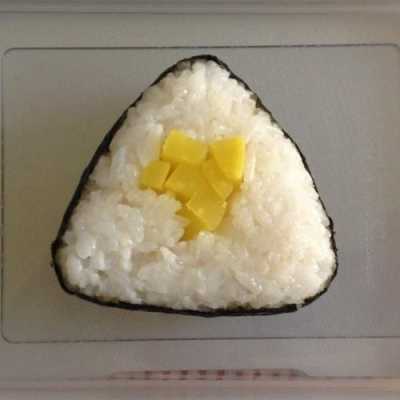 哪里有卖三角饭团(便利蜂三角饭团做法)-第2张图片-厨房小当家 哪里有卖三角饭团(便利蜂三角饭团做法)-第2张图片-厨房小当家