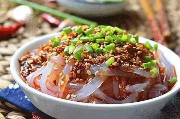 哪里的凉粉好吃(哪里的凉粉好吃又便宜)-第2张图片-厨房小当家 哪里的凉粉好吃(哪里的凉粉好吃又便宜)-第2张图片-厨房小当家