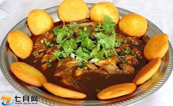 鱼锅饼子是哪里的(鱼锅饼子家常做法)-第3张图片-厨房小当家 鱼锅饼子是哪里的(鱼锅饼子家常做法)-第3张图片-厨房小当家