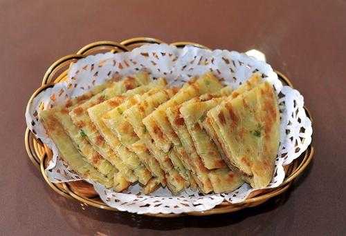 哪里有学做油饼的(我想学习蒸馒头,做大饼的技术,请问有谁知道去哪里学好)-第1张图片-厨房小当家 哪里有学做油饼的(我想学习蒸馒头,做大饼的技术,请问有谁知道去哪里学好)-第1张图片-厨房小当家