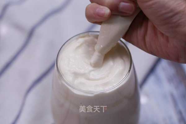 做奶盖的最简单方法,怎么样打奶盖视频-第2张图片-厨房小当家 做奶盖的最简单方法,怎么样打奶盖视频-第2张图片-厨房小当家