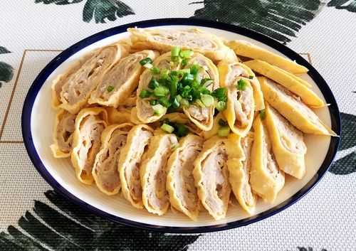 蛋卷肉的正宗做法,蛋卷肉哪里的菜-第3张图片-厨房小当家 蛋卷肉的正宗做法,蛋卷肉哪里的菜-第3张图片-厨房小当家