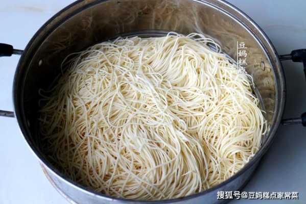 蒸的面条是哪里的(蒸面条是开水还是冷水)-第2张图片-厨房小当家 蒸的面条是哪里的(蒸面条是开水还是冷水)-第2张图片-厨房小当家